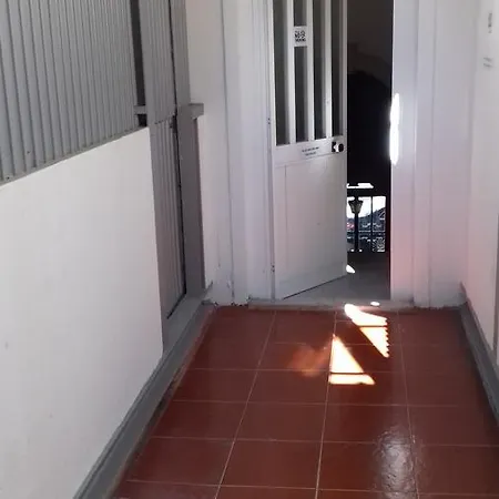Come Estefania بيت شباب *